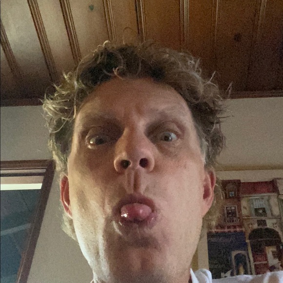 Meet your Posher, Stephen - Picture 1 of 1